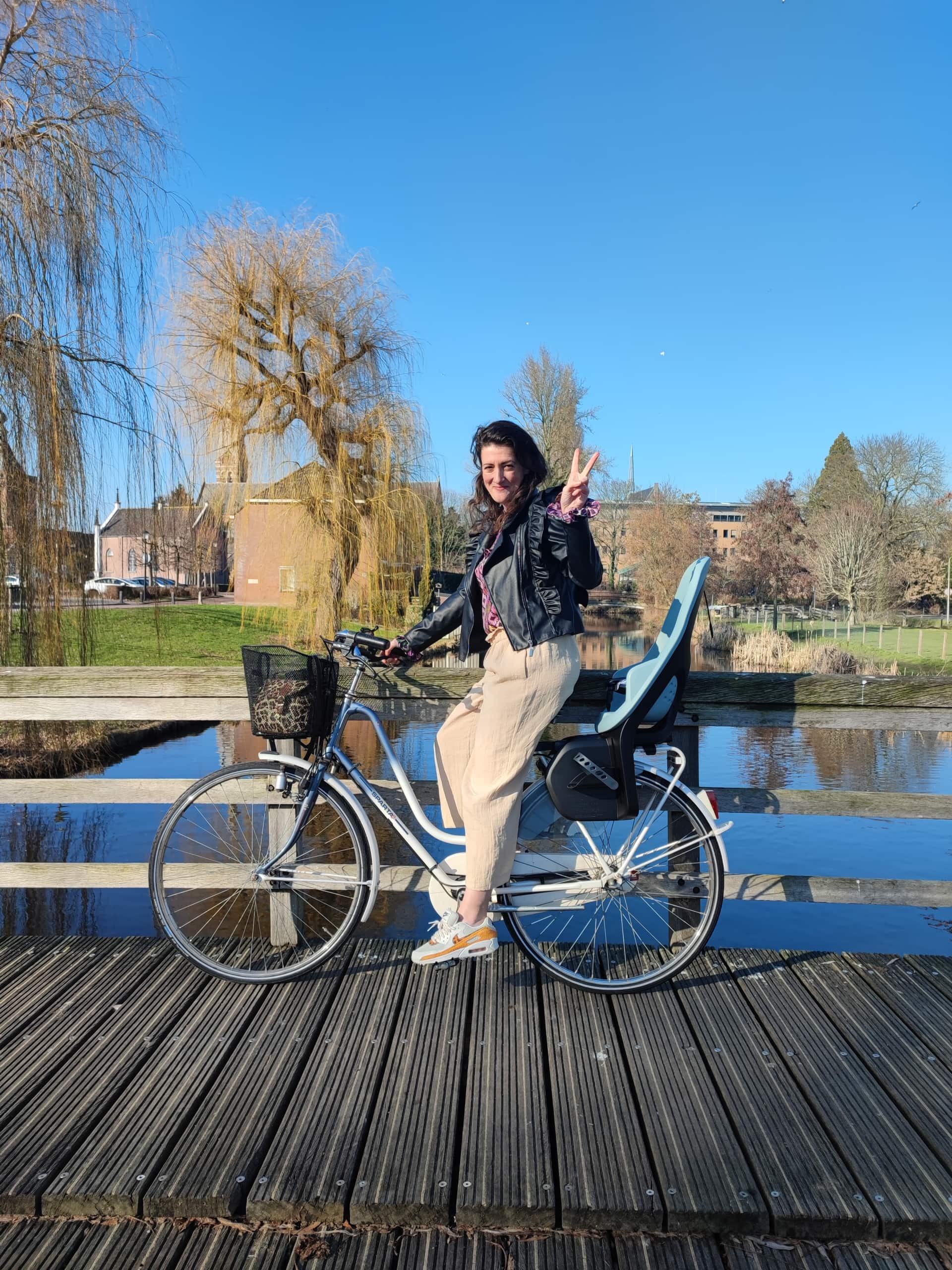 Review Thule mini en maxi, fietszitjes voor- de fiets - Kids en Kurken