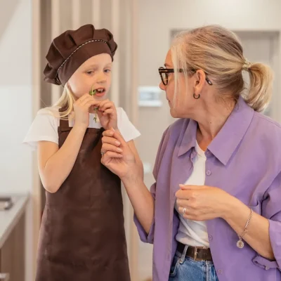 Mijn schoonmoeder wil niet op haar kleinkinderen passen, nooit