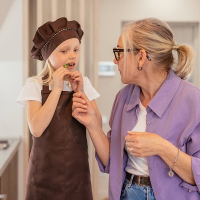 Mijn schoonmoeder wil niet op haar kleinkinderen passen, nooit