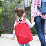 Emily: “Op de school van mijn dochter is dit jaar een bijzondere regel in gegaan”