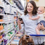 Benthe: “In de supermarkt werd ik ineens aangesproken op de manier waarop ik met mijn zoon omging”   